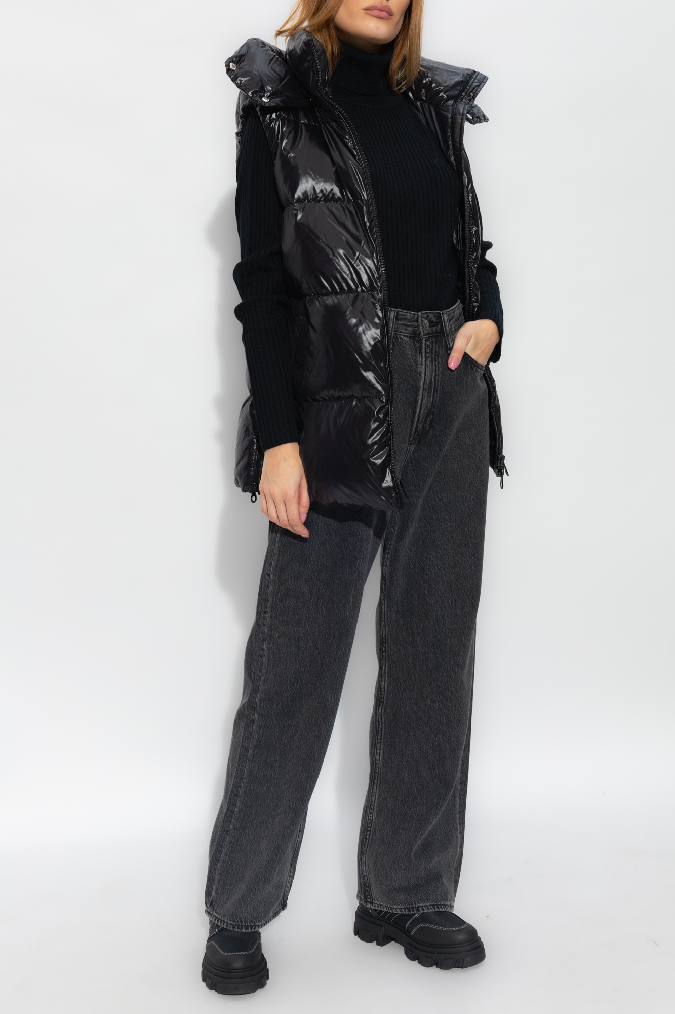 Black 'Alloro' down vest Duvetica - SchaferandweinerShops